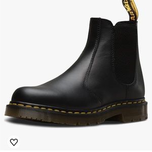 Dr. Martens Unisex-Adult 2976 Quad Chelsea Boot   Mens -8 Womens-9